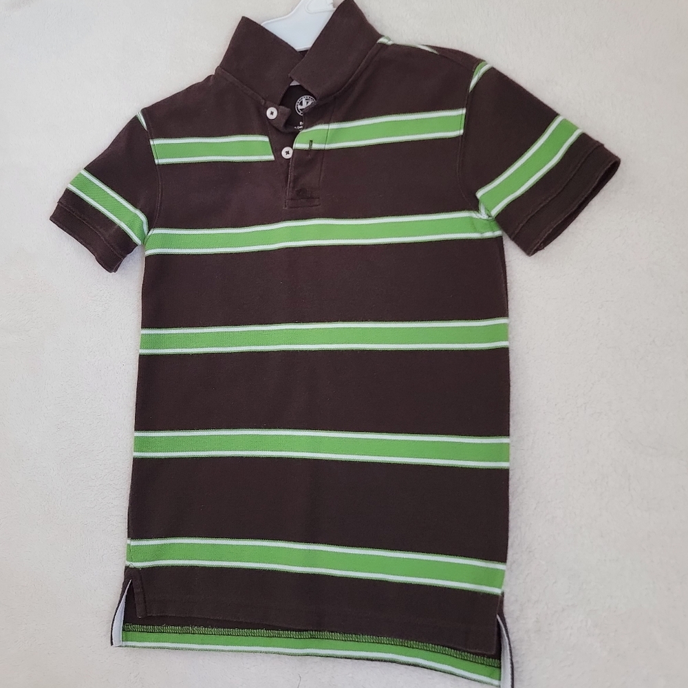 J. khaki short sleeved casual shirt.